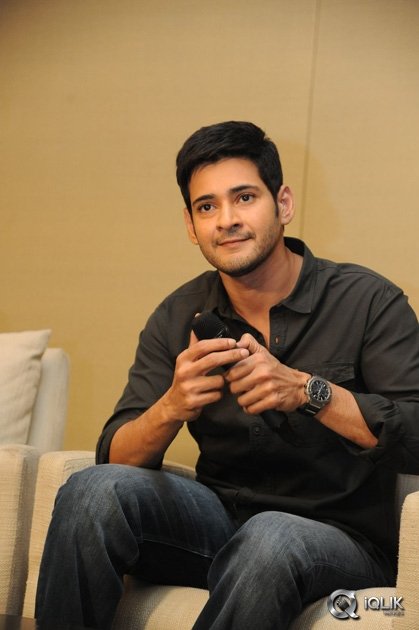 Mahesh-Babu-at-Srimanthudu-Movie-Press-Meet